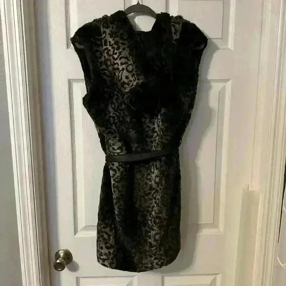 Outdoor Edition by Parkhurst Gray Black Animal Print Faux Fur Long Vest Size S - Picture 5 of 6